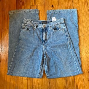 BANANA REPUBLIC High Rise Wide Leg Jeans- Size 28